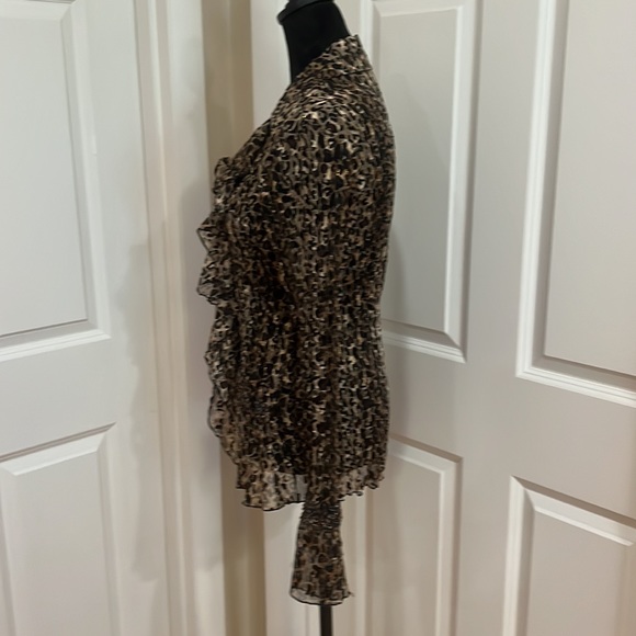 Mary L Couture, women’s, M, animal print blouse. 100% polyester. Like new! - Picture 5 of 10